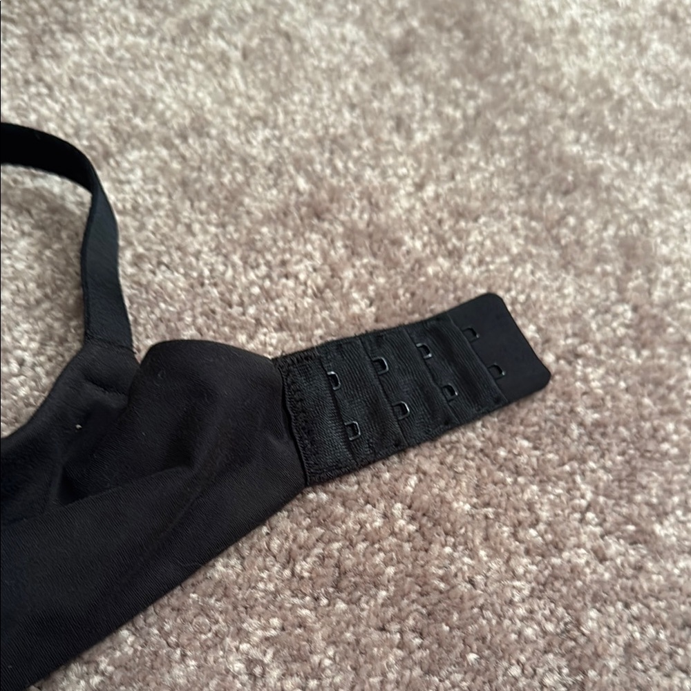 2 push-up Bras - Picture 5 of 16